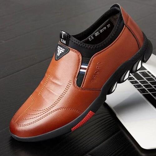 Leather Shoes Mens Leather Spring 2021 New Mens Business Casual Soft-Soled Non-Slip Breathable All-Match Footwear