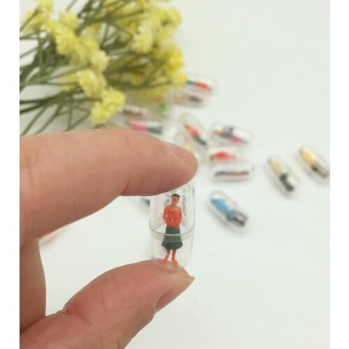 20pcs Capsule Dolls Mini Person Figurines Pill Container Medince Pill Cases Bottle Splitters Capsule Miniatures