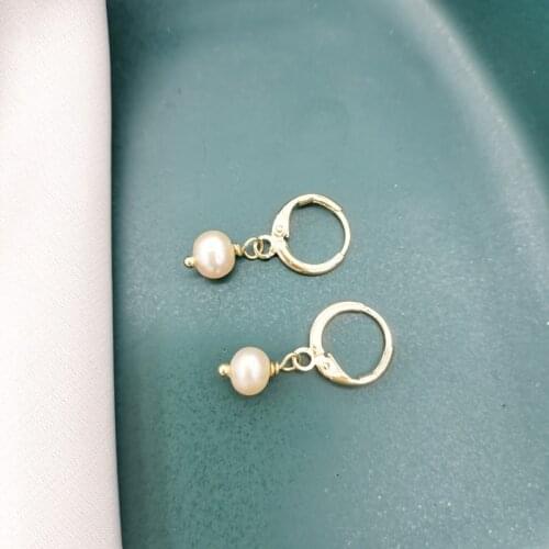 Pink Romantic Natural Freshwater Pearl Mini Hoop Earrings Women Classic Pendientes Boucles D'oreilles 14K Gold Filled Wholesale