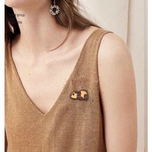 Animal Wooden Brooches Animal set Artist Pins and brooches Lovers jewelry Gift for lover Hat Backpack Accessories