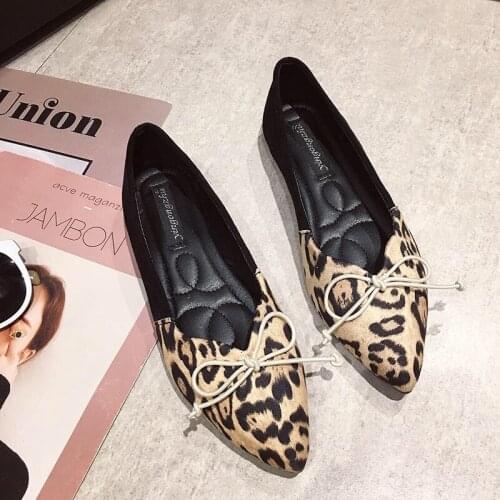 2020 Hot Sale Womens Fashion Leather British Flock Bowknot Loepard Ladies Simple Shallow Single Flat Pointed Toe Shoes W33-29