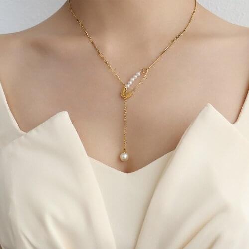 Pin Clavicle Chain Pearl Tassel Pendant Necklace Clavicle Chain Titanium Steel Plated 18K Gold Necklace