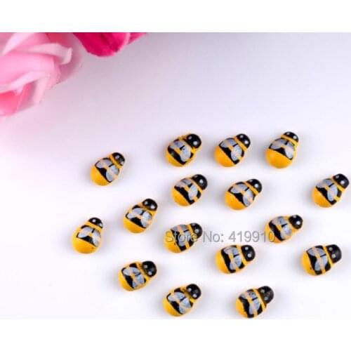 Free shipping-200pcs Painted Wooden Bees Ladybug Stickers Easter Wood Craft Scrapbooking Ornament 13x9mm(1/2"x3/8") J1988