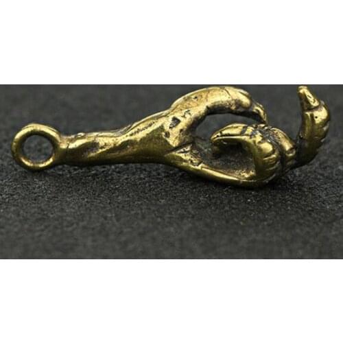 Collectable Chinese Pure Brass Carved Hawk Claw Bird Claw Car key chain Exquisite Small Pendant Statues