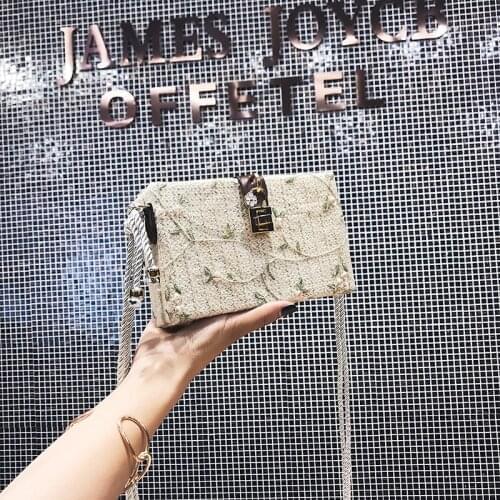 Summer new fairy small fresh bag female new trendy Korean version of the wild messenger bag shoulder straw ins explosion bag