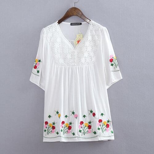 2021 Women Plus Size Embroidery T-shirt Loose Short Sleeve Cotton T-Shirt Tops Fashion Casual Middle Age Mother Clothing L211