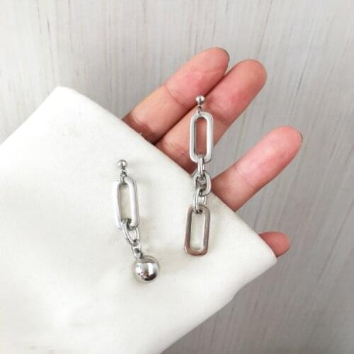 Chain Vogue Creative Korean Clip on Earrings Metal New Asymmetric Long Earrings