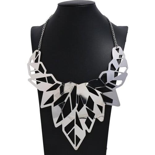 LZHLQ Hollow Out Leaves Maxi Necklace Women Bohemian Necklace Collar Punk Large Fashion Jewelry Statement Choker Ethnic Colar