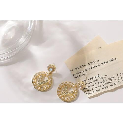 Rhinestone Pearl Earrings For Women Korean Fashion Geometric V Letter Woman Earring Trendy Jewelry Accessories Wholesale 2021