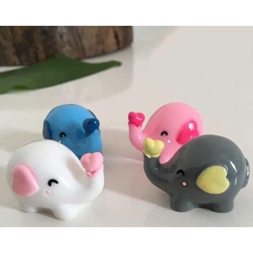 1 Piece Love Heart Elephant Puppy Moss Pet Animal Australia France Model Small Statue Figurine Crafts DIY Ornament Miniatures
