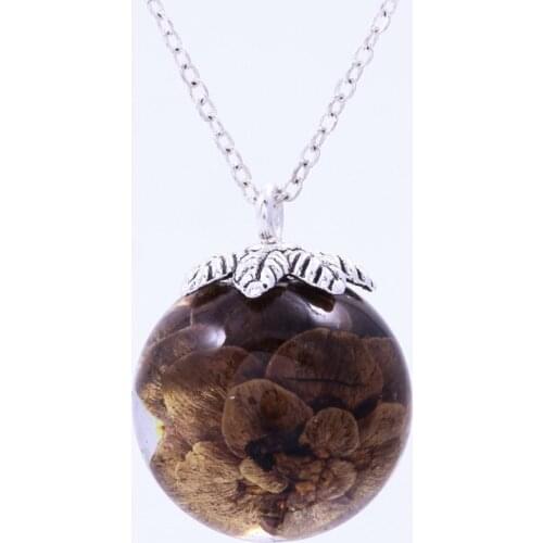 Round Pine Cone Pendant Necklace Resin Dry Flower Necklaces Jewelry for Women Men Vintage Costume Jewelery Collier Femme