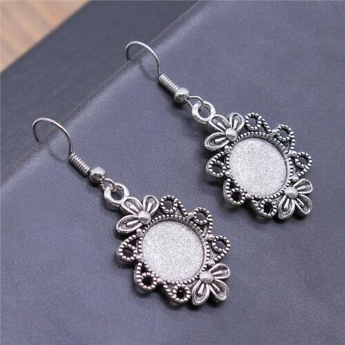 Vintage 2 Colors 12mm Round Flower Style Cameo Cabochon Pendant Base Setting Dangle Earrings Fit Women Party Gift