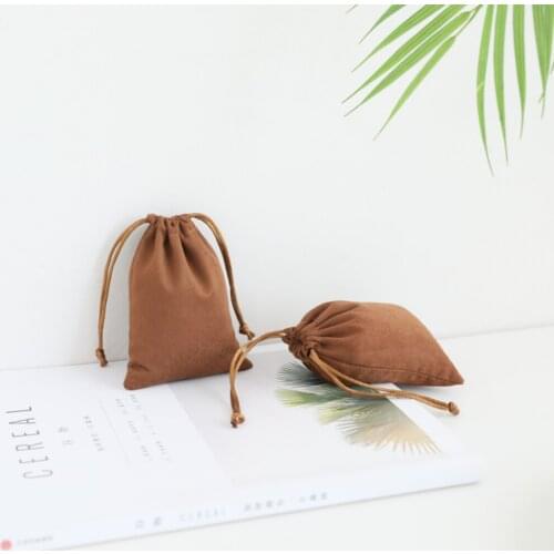 50pcs Flannel Jewelry Bags Velvet Drawstring Pouches Chic Favor Gift Packaging For Wedding Travel Christmas Can Custom Logo