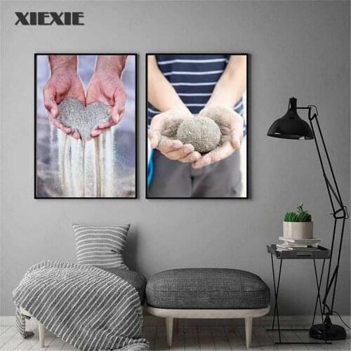 Art Poster Sand Fashion Picture Sand Flows Out From The Fingers of The Couples Room Decoration Accessories Canvas Painting
