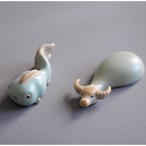 Fish Ceramic Mini Tea pet Creative Miniature Lovely buffalo and small fish Tea Accessories Home Furnishing decoration