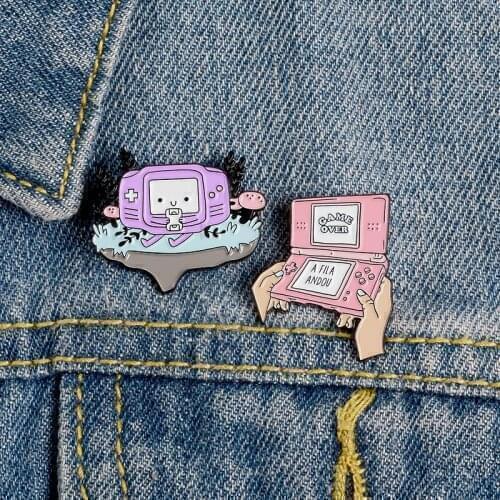 Game Machine Pin Cute Pink Purple Video Game Lovers Brooches Handheld game console Badge Soft Enamel Pins Wholesale Gift for kid