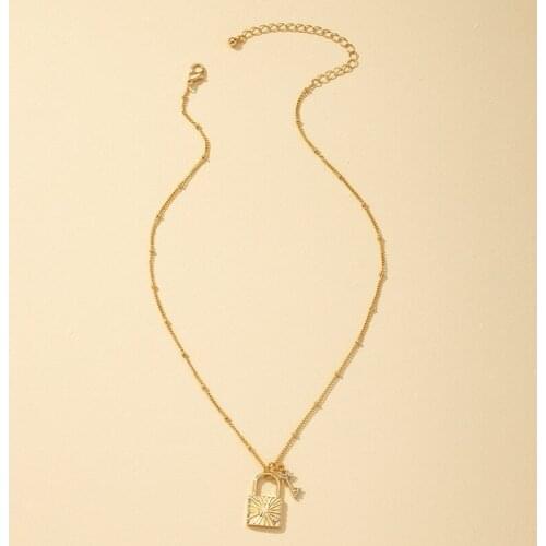 Ins Gold Chain Lock Key Engraved Flower Minimalist Pendant Choker Necklaces Trendy Korean Fashion Women Party Jewelry