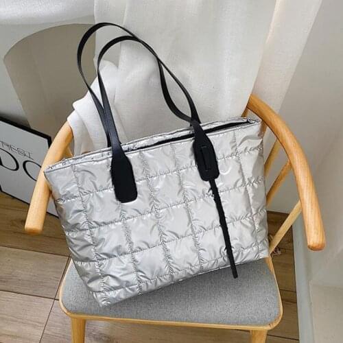 New Winter Laser Tote Bags for Women Fashion Handbags Designer Shoulder Bag Big Capacity Casual Ladies Hand Pillow Bag