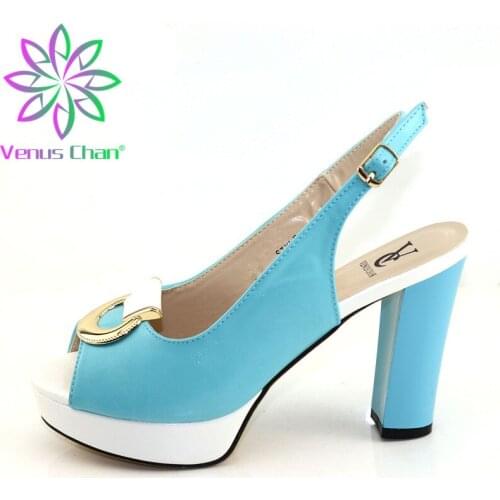 Special Arrivals Wedding s.blue Color Nigeriain Shoe Nigerian Women Sandals High Quality African Shoes Decorated with Rhinestone