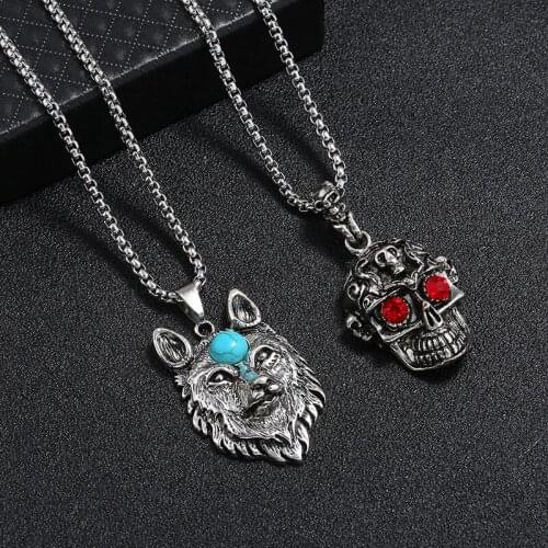 Hot selling aggressive simple alloy Wolf head men necklace personality student accessories skull head necklace wholesale goth