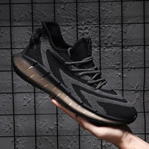 Fashionable athletic fashion high Sneaker light mens sports sneakers new brand breathable running for Mens black casual leather