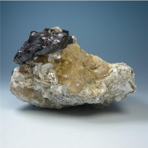 Gifts natural mineral cassiterite scheelite mineral mica mineral specimens Aquamarine symbiotic teaching science