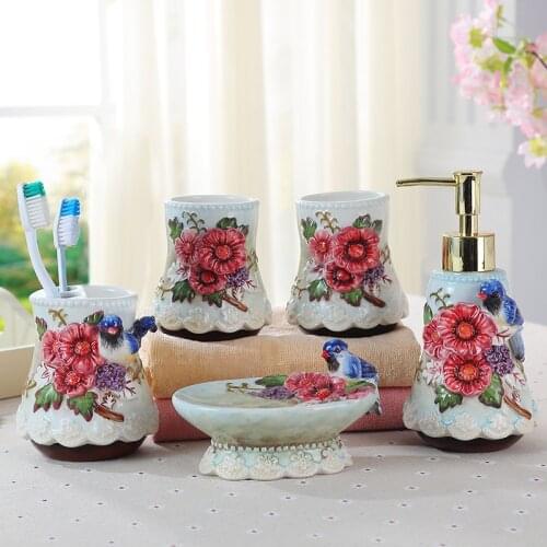 Bathroom Accessories Set Ceramic Soap Dispenser Toothbrush Holder Gargle Cup 5 Pieces Set Wedding Gifts Magpie and Flower Style