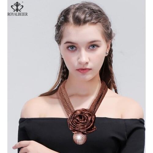 Rose Flower Thick Rope Chokers Adjustable Necklaces Imitation Pearl Pendant Necklaces Women Statement Jewelry Dress Accessories