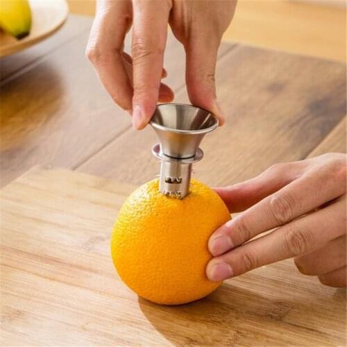 Manually Lemon Squeezer Lemon Juicer Pourer Screw Limes Oranges Drizzle Fresh Citrus Juice Kitchen Accessories Cooking Gadgets