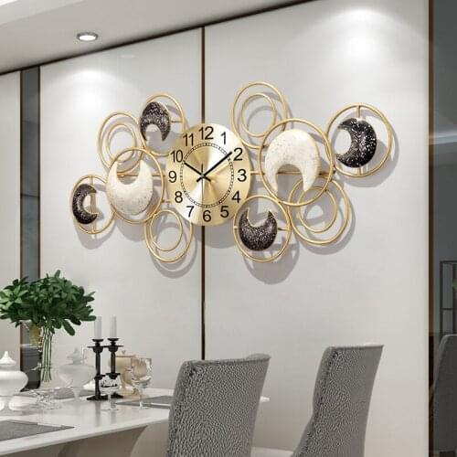 Nordic Light Luxury Personalized Living Room Art Clock Modern Fashion Simple Creative Living Room Decoration