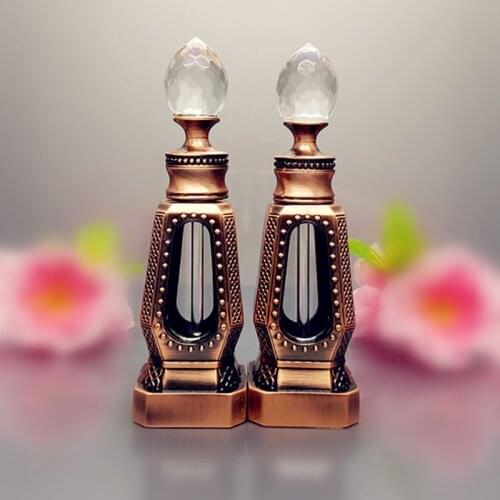10ml Antique Perfume Bottle Hollow Out Glass Essential Oil Bottle Empty Cosmetic Container Craft Decoration Gift for Christmas