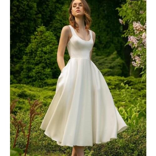 Elegant Short Straps Satin Wedding Dresses with Pockets A-Line Pleated Corset Back Ivory Robes De Mariée Bridal Gown For Women