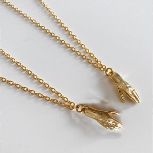 2pcs/set Magent Hand in Hand Necklace For Lover Women Stainless Steel Couple Necklaces Pendant Charms Romantic Jewelry Gift