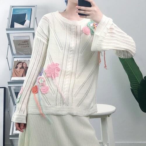 Elegant Fashion Women Spring Summer Pullover White Sweet Embroidered Flowers High Quality Sweater Coat Jumper Clothes