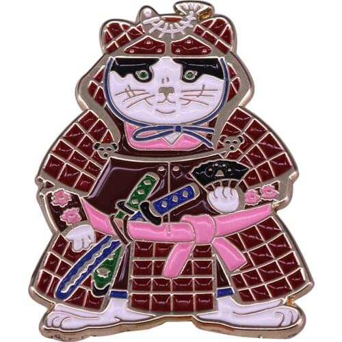 Japanese Red Shogun Warrior Cat Samurai Cats Enamel Brooch Pins Badge Lapel Pins Alloy Metal Fashion Jewelry Accessories Gifts