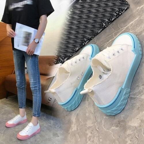 Womens White Sneakers, Casual Sports Running Shoes in Korean Style, Lace-up Low-top Canvas Shoes