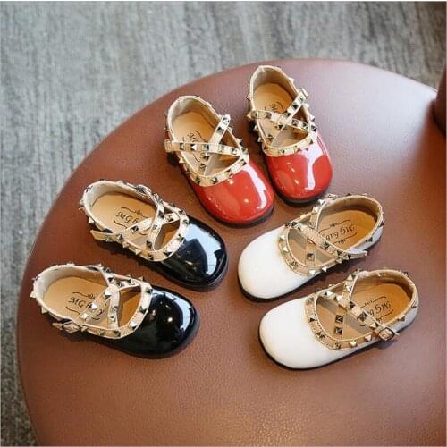 Girls Sandals 2021 New Rivets Single Shoes Kids Leather Shose childrens nude sandal toddler Princess Flat Dance Party Shoes