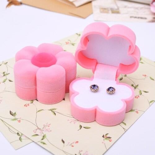 HOSENG Red And Yellow Color Cartoon Flower Ring Box Women Velvet Vintage Jewelry Earring Storage Case Gift HS_398
