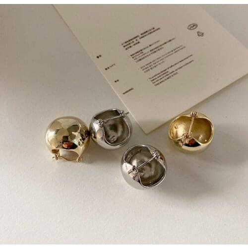 SRCOI Vintage Geometric Metal Hollow Ball Earring Small Simple Alloy Hoop Earring Women Temperament Jewelry Accessories 202103