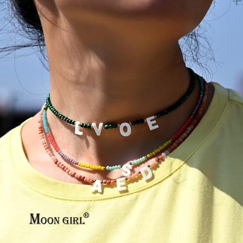 Personalize Shell Initial Letter Pendant Necklace for Women Jewelry Fashion Natural Stone Chain Customized Beaded Name Choker