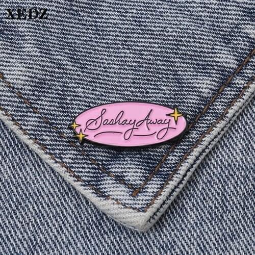 XEDZ Pink Queen Enamel Lapel Pin Shiny Stars Fan Team Letter Badge Skirt Punk Clothes Jewelry Metal Brooch Pin Gift for Girls
