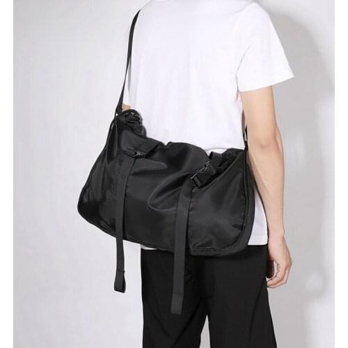 Large Capacity Hip Hop Street Messenger Bags Pure Black Hiphop Crossbody Bag for Men Teenager Sports Shoulder Bag Waterproof