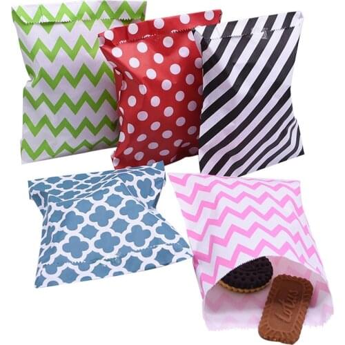 25Pcs 13*18cm Paper Bags Wave Stripe Dot Gift Bag for Wedding Birthday Candy Snack Bag Festival Party Packaging Supplies
