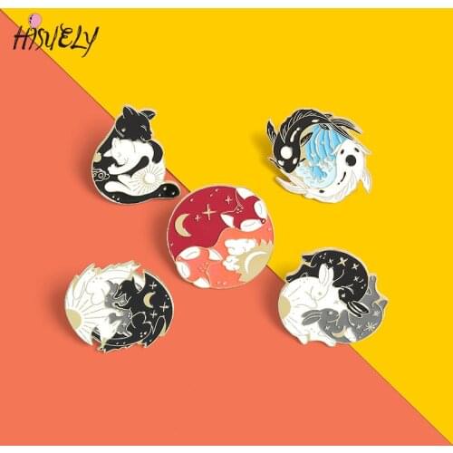 Creative rabbit fox animal brooch backpack badge starry sky day and night gossip picture style lapel enamel pin