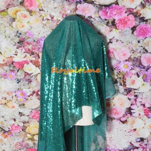 Royaltime 1M/2M DIY 3mm Fabric Sequin Paillette Christmas Green Sparkly Glitter Fabric for Dress Stage Party Wedding Decoration
