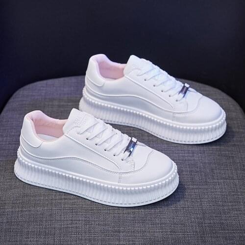 White Shoes Women 2021 Spring Running Shoes Woman Vulcanize Shoes Slip on Trainers Women Fashion Platform Sneakers Women Flats