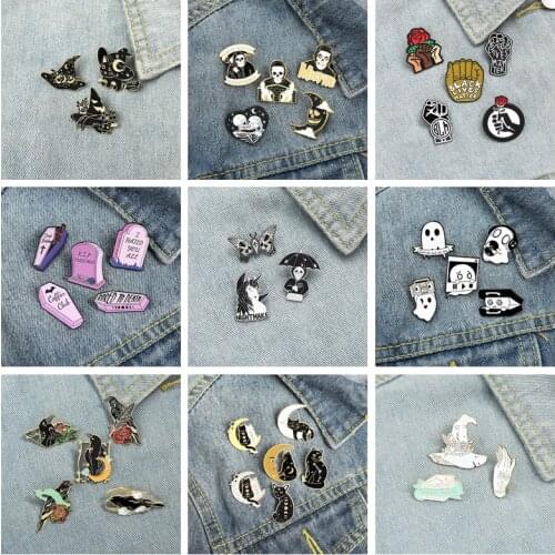 1-6Pcs/Set Dark Punk Skull Brooch Collection Enamel Pins Skeleton Bat Witch Coffin Pin Button Metal Badge Gothic Gifts Jewelry