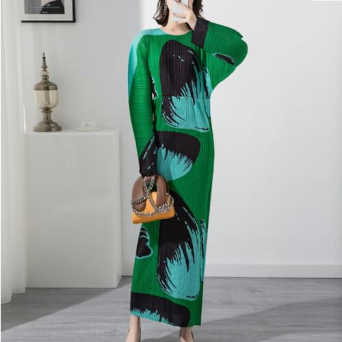 2021 spring womens dress Miyak folds fashion design loose large size long sleeve print womens And the calf dress robes