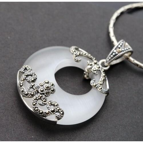 Silver Wholesale Handmade White Cats Eye Stone Thai Silver Retro S925 Sterling Silver Pendant Buckle Fashion Men And Women