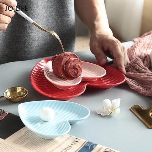 JO LIFE Kitchen Tableware Heart-shaped Dish Tray Creative Dessert Food Snack Ceramic Plate